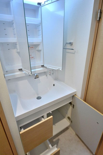 ライオンズマンション三軒茶屋　洗面台
