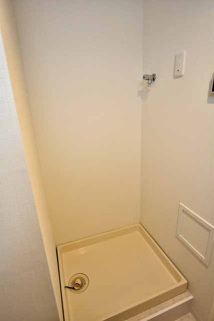 ライオンズマンション三軒茶屋　洗濯機置場