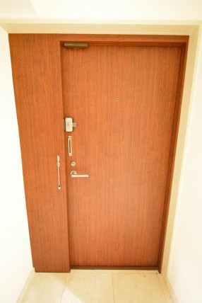 赤坂アーバンライフ103号室　玄関２