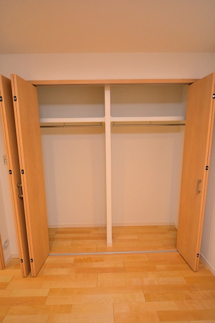 ライオンズマンション三軒茶屋　洋室2