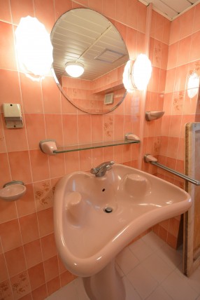 赤坂アーバンライフ103号室　バスルーム