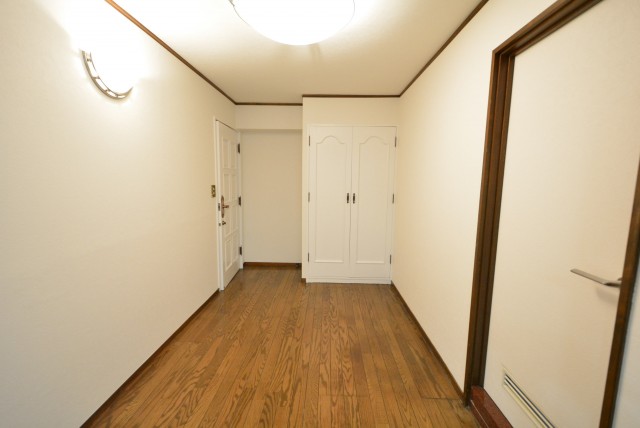 赤坂アーバンライフ103号室　洋室