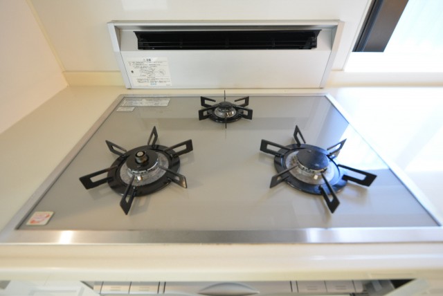 赤坂アーバンライフ103号室　コンロ