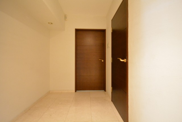 赤坂アーバンライフ103号室　廊下