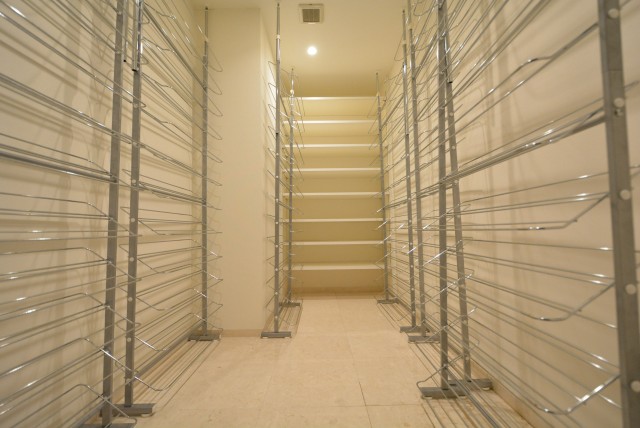 赤坂アーバンライフ103号室　シューズボックス