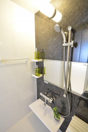 ラディエンス世田谷若林　604号室　バスルーム