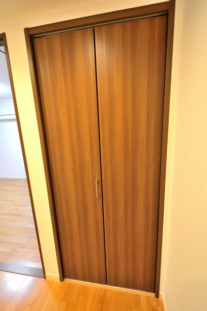 グランドメゾン目黒　電気温水器