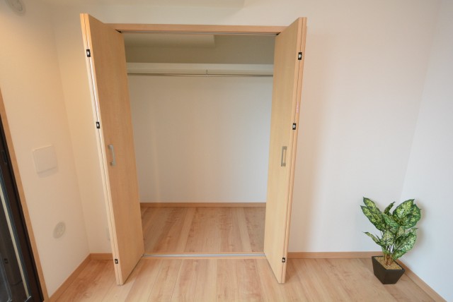 ラディエンス世田谷若林　604号室　収納
