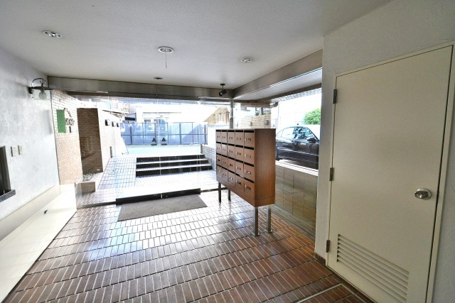 グランドメゾン目黒　エントランスホール