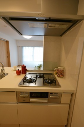 ラディエンス世田谷若林　604号室　コンロ