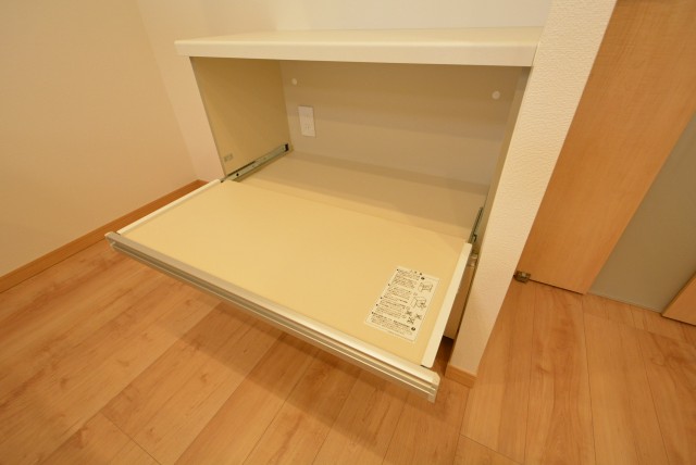 ラディエンス世田谷若林　604号室　収納