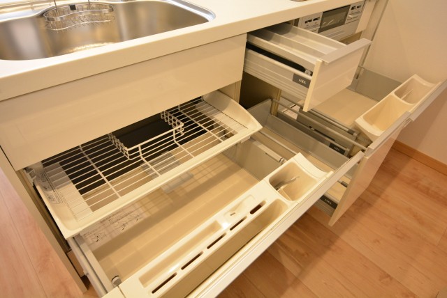 ラディエンス世田谷若林　604号室　収納