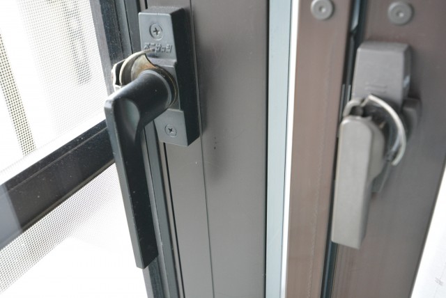 ラディエンス世田谷若林　604号室　二重サッシ