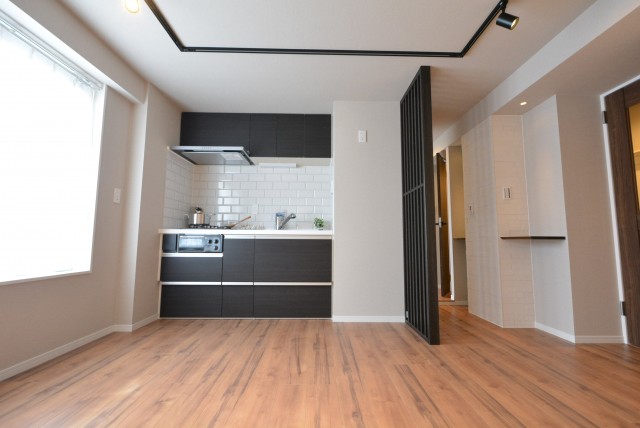 玉川コーポラス　207号室　洋室