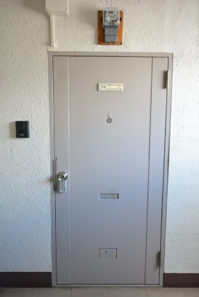 玉川コーポラス　708号室　玄関