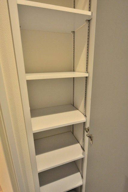 ライオンズマンション茅場町　廊下収納