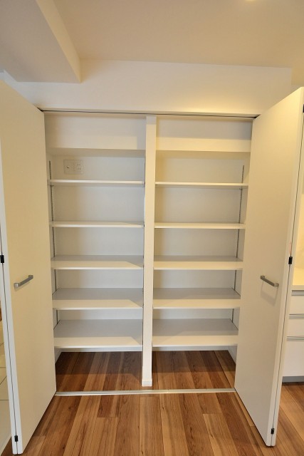 ライオンズマンション茅場町　リビング収納