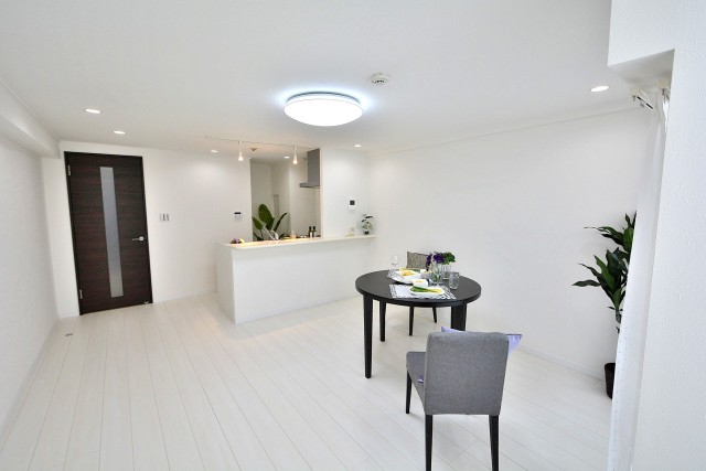 ライオンズマンション茅場町　リビングダイニングキッチン