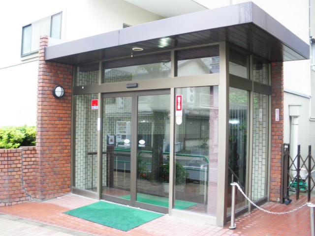 コーポ麹町　エントランス