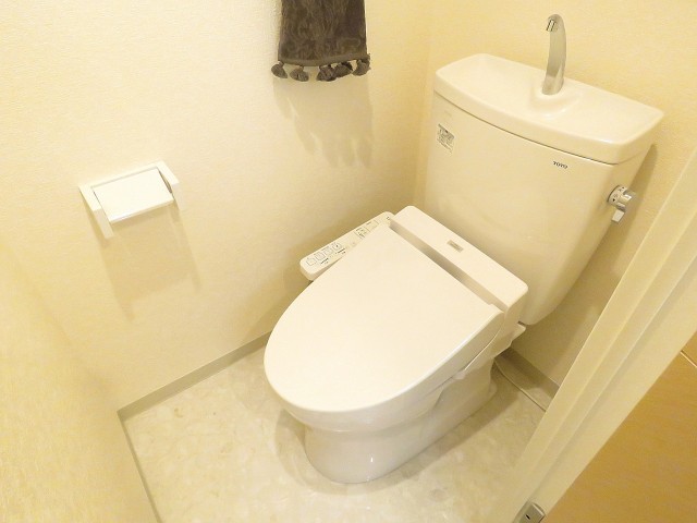 キクエイパレス戸越　ウォシュレット付きトイレ