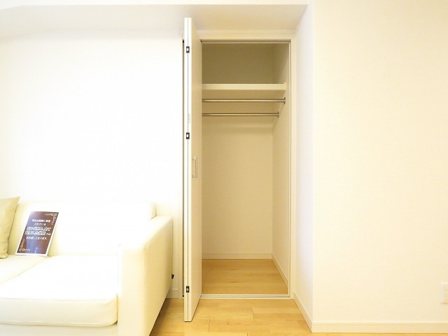 ハイネス代官山　ＬＤＫ収納