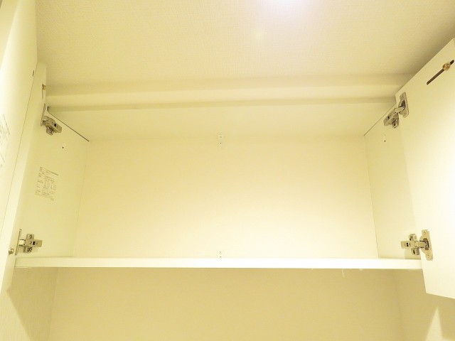 ハイネス代官山　トイレ収納