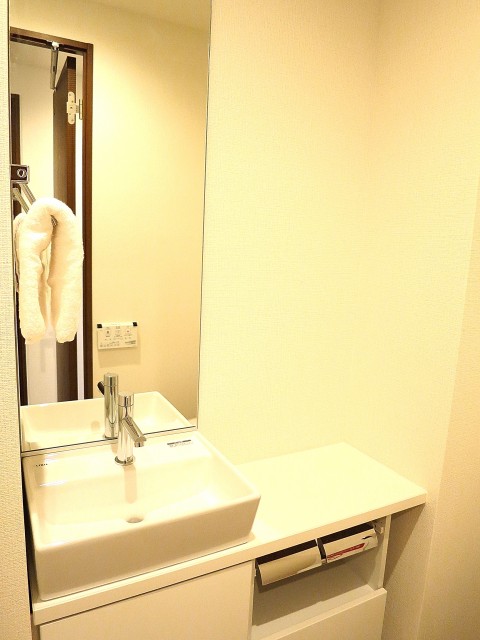 ランドステージ祐天寺　トイレ手洗いカウンター