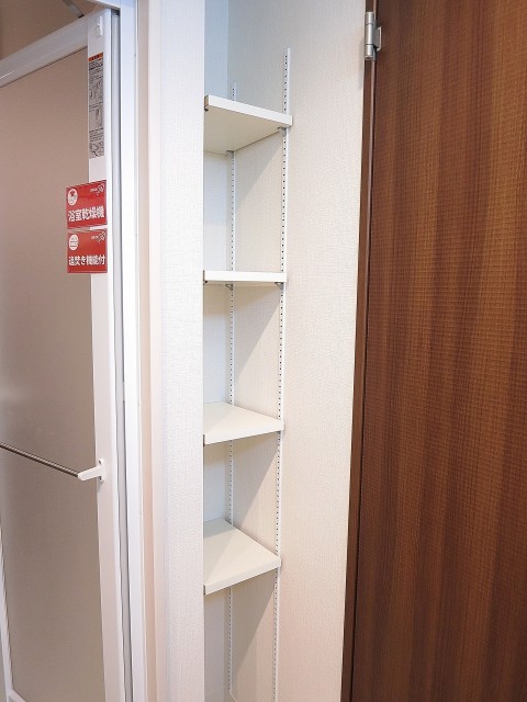 ランドステージ祐天寺　リネン庫