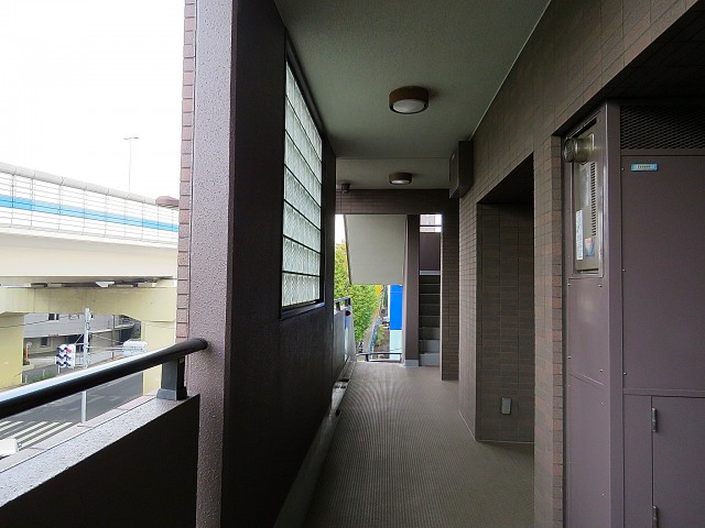 グランド・ガーラ用賀　共用廊下