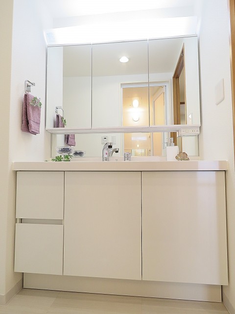 グランド・ガーラ用賀　洗面化粧台