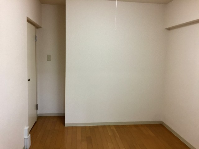 桜丘フラワーホーム　洋室約４．７帖