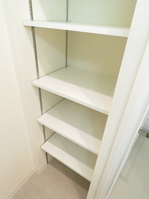 セブンスターマンション第3大森　洗面室収納