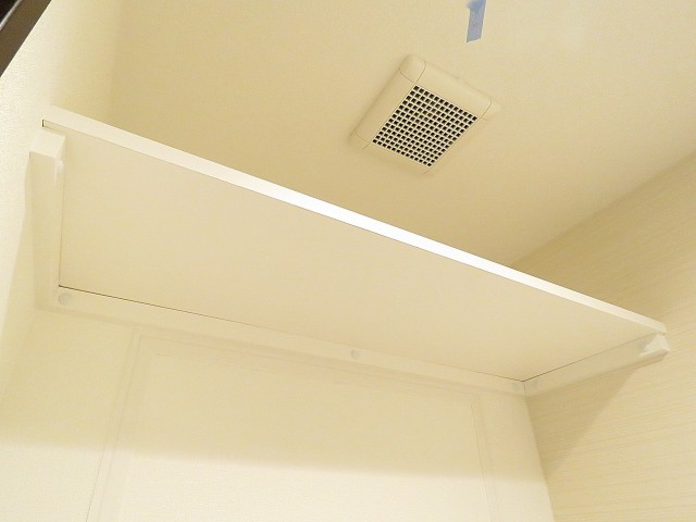 近鉄ハイツ魚籃坂　トイレ収納棚