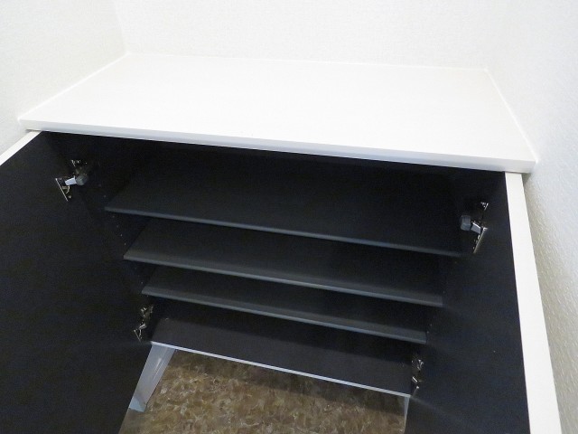 松濤マンション　シューズBOX