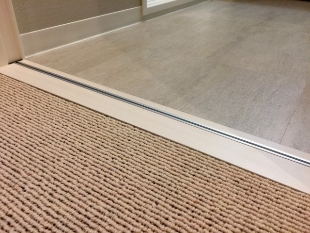 クレール桜新町　洗面室