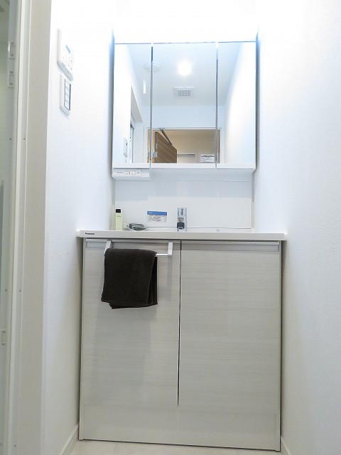 第三宮庭マンション　洗面化粧台