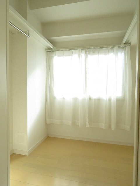 松濤マンション　クローゼット約3帖