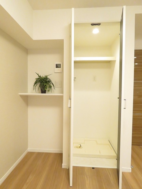 第三宮庭マンション　洗濯機置場