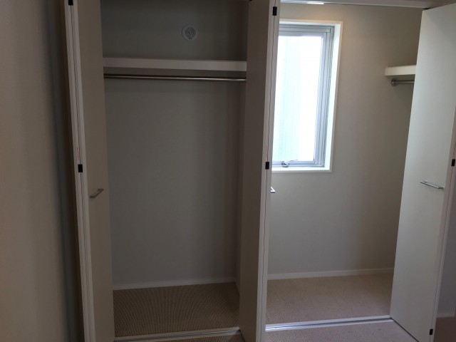 クレール桜新町　洋室約6.7帖収納