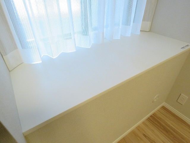 ダイアパレスシェルトワレ目黒　出窓