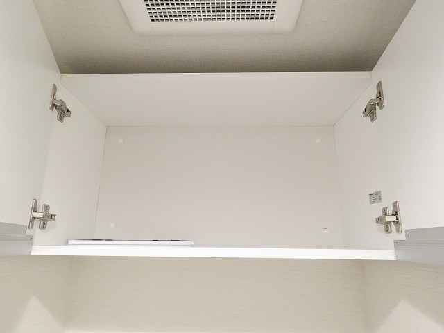 ダイアパレスシェルトワレ目黒　トイレ収納