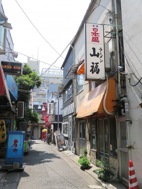 キャッスルマンション武蔵小山　スナック街