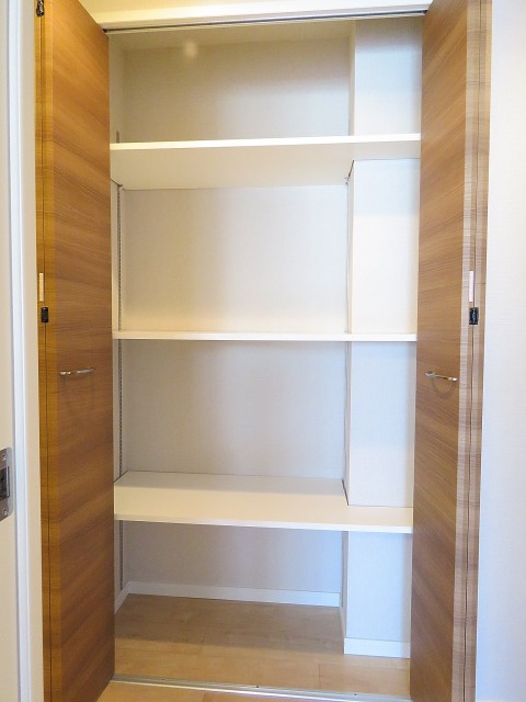 エタンセレ五反田　廊下収納