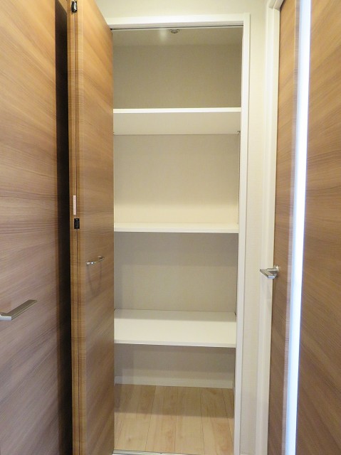エタンセレ五反田　廊下収納