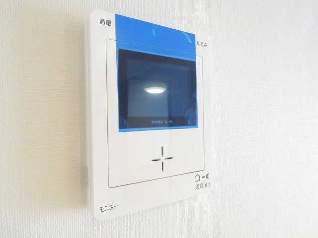クレードル都立大　TVモニター付きインターホン