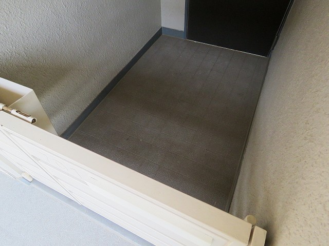 ライオンズマンション大森　ポーチ付き