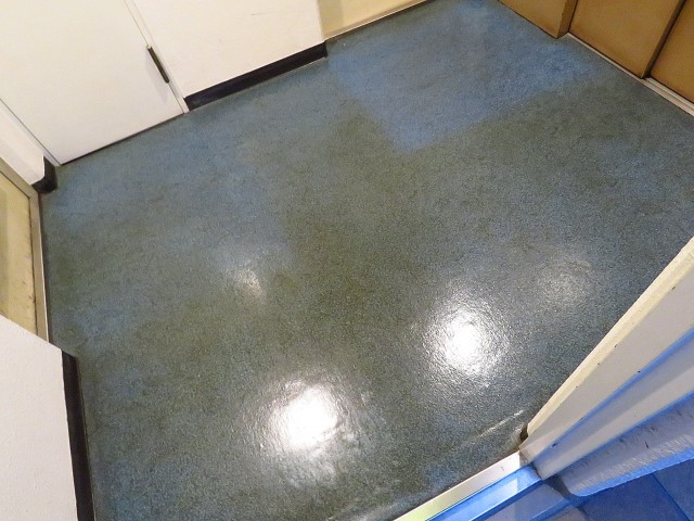 ニューお茶の水　内廊下