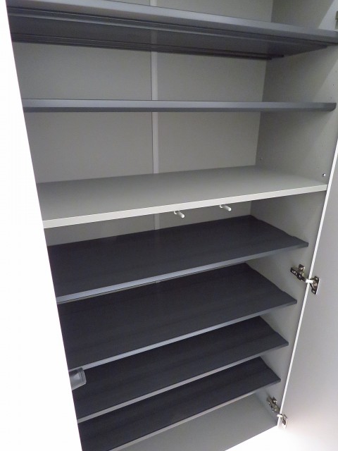 ニューお茶の水　シューズBOX