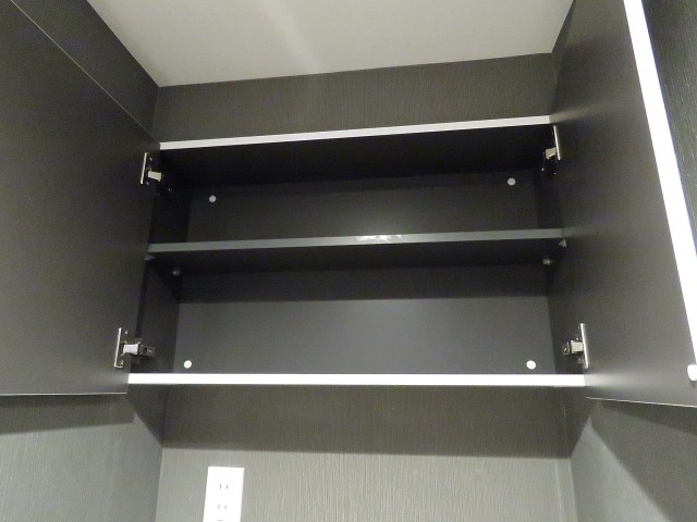 ハウス三軒茶屋　吊戸棚