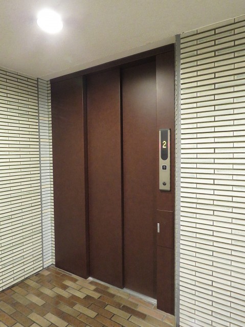 島津山ヒルズ　エレベーター